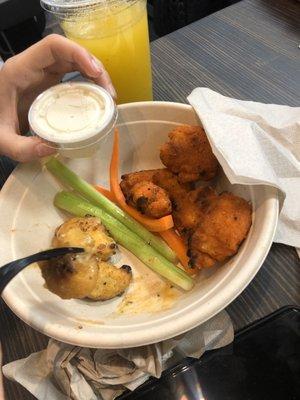 10 boneless wings - Half garlic Parmesan and half hot. Mediocre flavor since they were not marinated with flavor. Only flavor was on top.