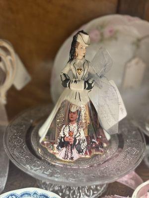 Vintage Glass Shoppe at Vendors Flea Market