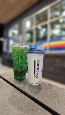 Something green and a vanilla latte. Not overly sweet, nice kick to it.