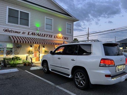 Lavallette Liquors