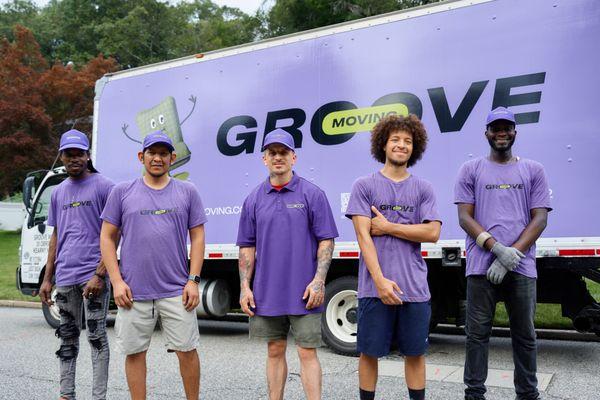 Not every mover is built for long-distance. Groove is. Trust us with the miles + the memories.
