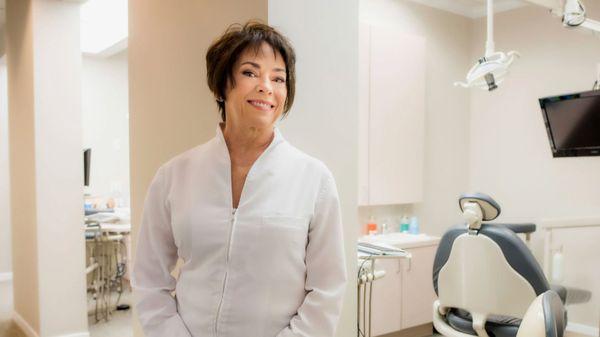 Joni Wallace, DDS