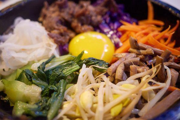Hot stone pot bibimbap