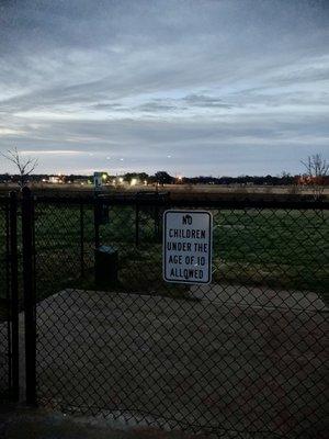 Interesting that they have to state that kids are allowed!