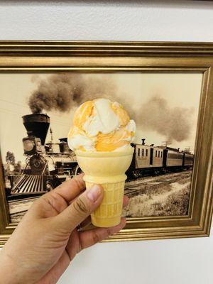 Orange creamsicle Ig @yelpelitegvl