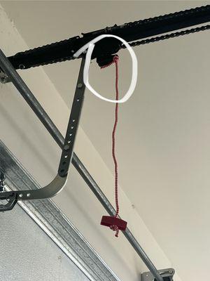 New garage door opener, with replaceable rope.