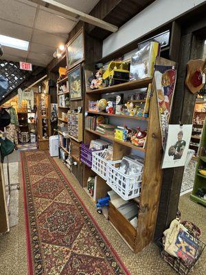Creekside Antiques
