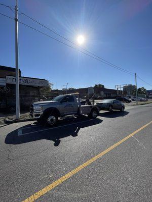 Whites Collision & Towing