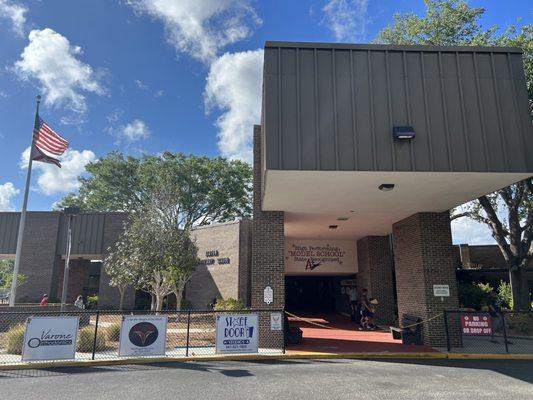 Ashton Elementary School