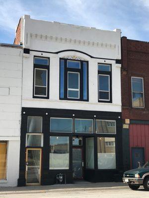 Located at 2709 Leavenworth St Omaha, NE 68105.