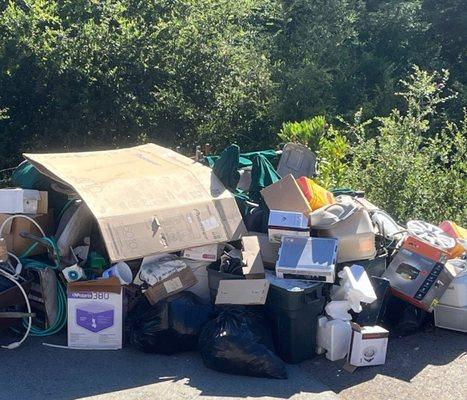 Marroquins Junk Removal