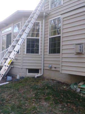 At Ez Home Improvements