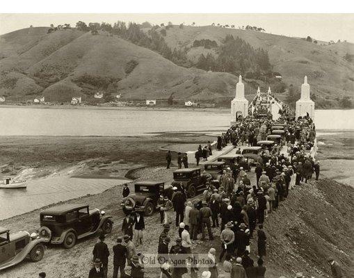 1932 opening of bridge.