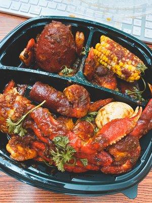 Come try the best Snow Crab Boil in the treasure coast! Snow Crab, Shrimp, Sausage, Potatoes and the sweetest Corn on the Cob!