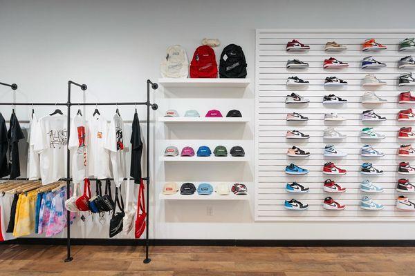Clothing, accessories and sneakers