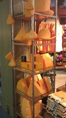 Lakeview Travel Mart