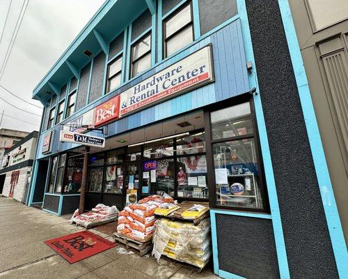 Front exterior of store