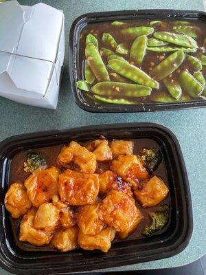General tso tofu and snow pea pod in garlic sauce