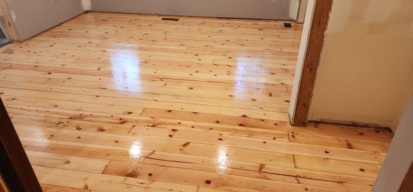 809 Wood Flooring