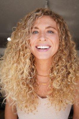 A Custom Color, and Signature Curly Styling by me! @hairbygarrett