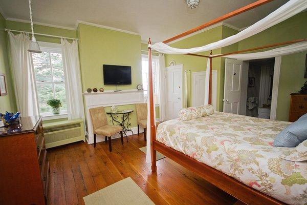 Lucy Hall Fox room