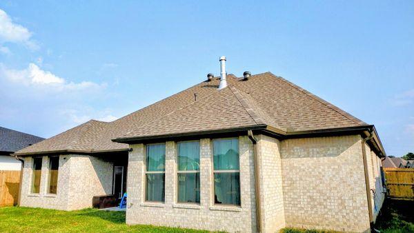 Top-Notch Seamless Rain Gutters & Siding