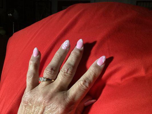 Just a little custom nail art by Taylor at USA Nails!