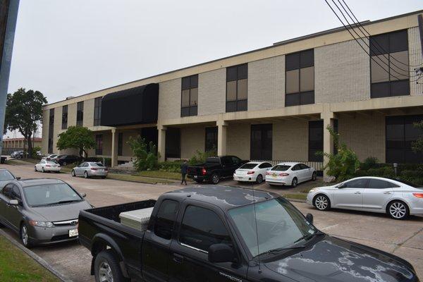 Leverage Commercial Realty