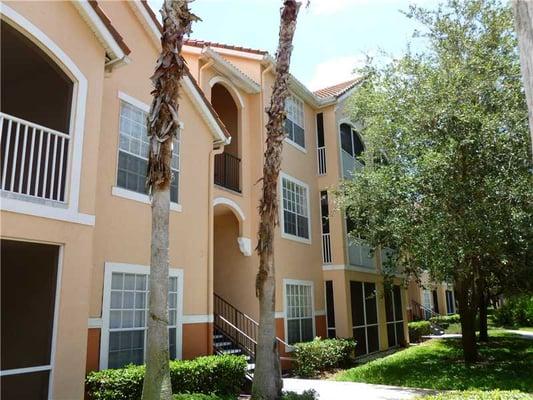 Bella Villino Condominiums At Palmer Ranch