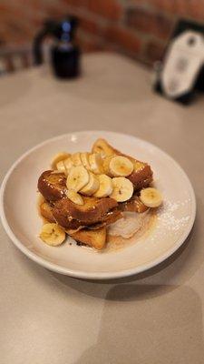 Fresh Caramel and Banana French Toast