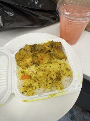 Chicken curry with white rice and strawberry juice