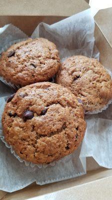 Best vegan banana chocolate chip muffins everrrrrrr!