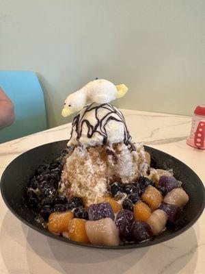 Brown sugar shaved ice bowl
