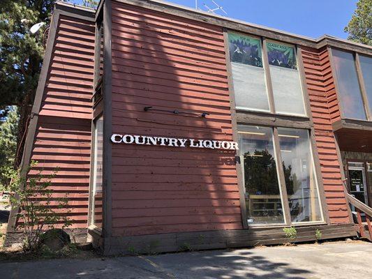 Country Liquor and Deli