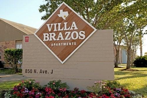 Villa Brazos Apartments