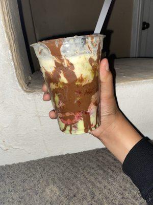 Dubai Chocolate Strawberries