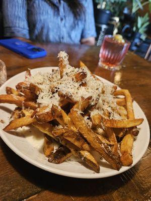 Cacio e pepe fries