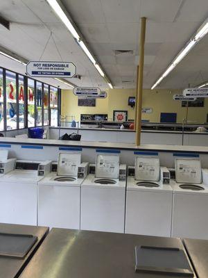 San Pablo Laundramat