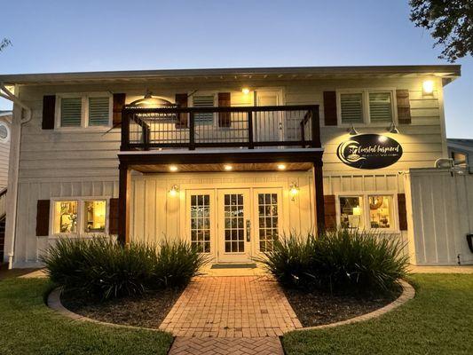 Cottage & Coastal Inspired