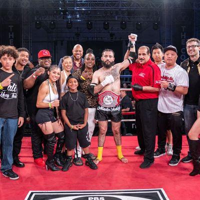Leo wins the Muay Thai140 title at Cali one