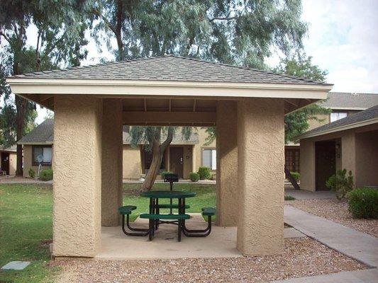 Falcon Glen Apartments