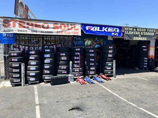 Eagle Eye Wheels and Tires