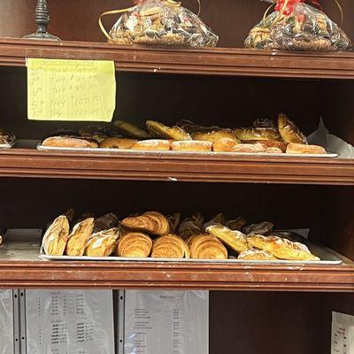 Moscato Bakery and Cafe