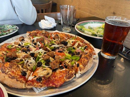 Combo Medium- 12" Pizza (8 Slices)