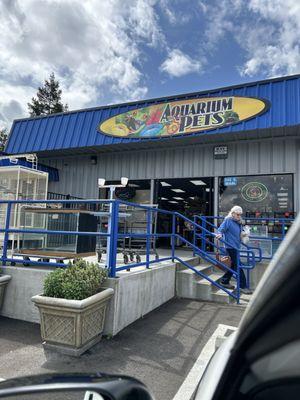 Aquarium & Pets