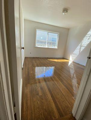 Pérez Hardwood Floor