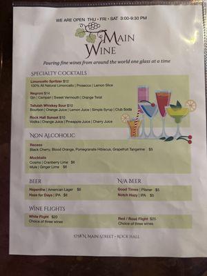 Cocktails, non-alcoholic beverages, beer, and wine flights