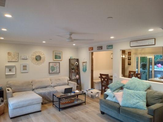 Hanging picture frames for an entire house