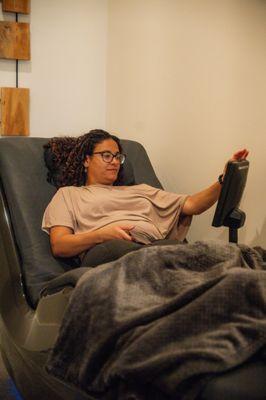 Hydromassage lounger