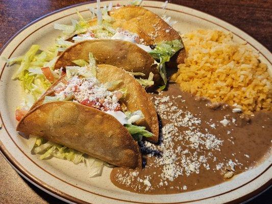 I love a homemade taco plate